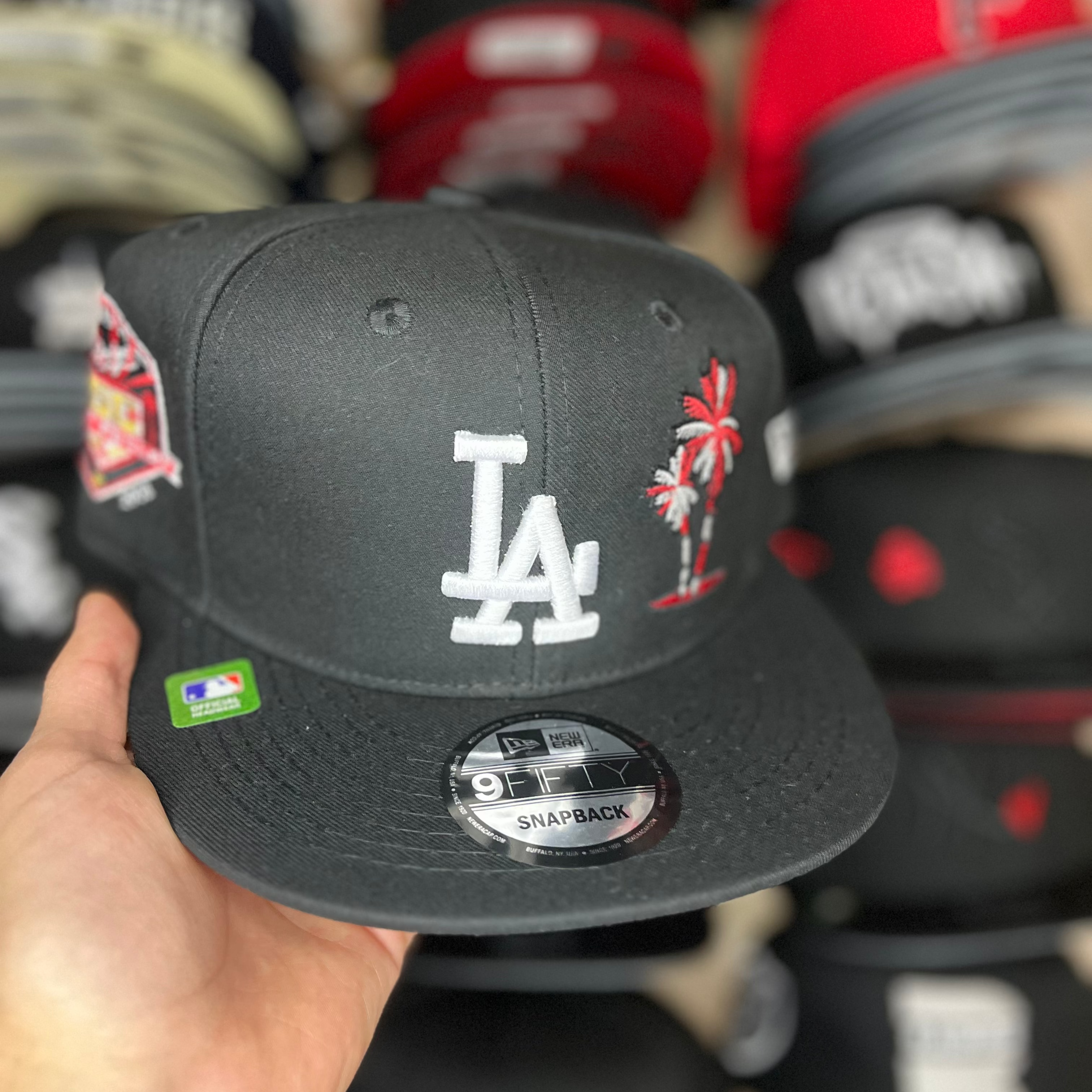 LA Palm Red